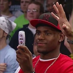 Meet your Posher, Dee